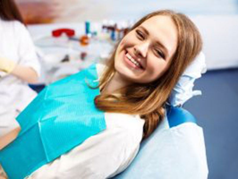 Featured image for “Phoenix Dentist Offers Dental Implant Solutions”