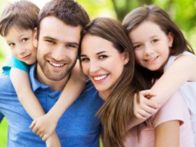 Featured image for “Compare Braces vs Invisalign Cost & Convenience”