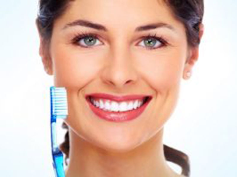 Featured image for “Straighten Your Smile Discreetly With Clear Invisalign Braces in Phoenix”