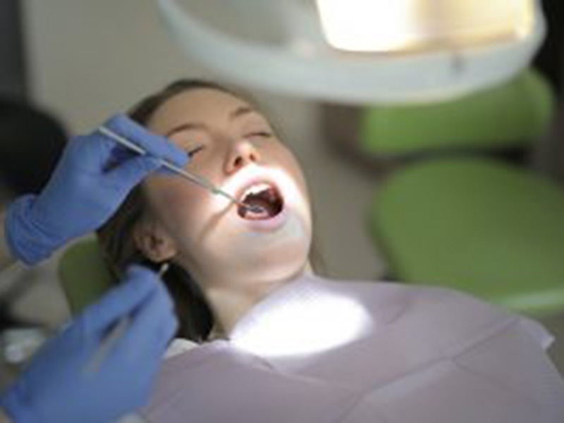 women having dental treatment