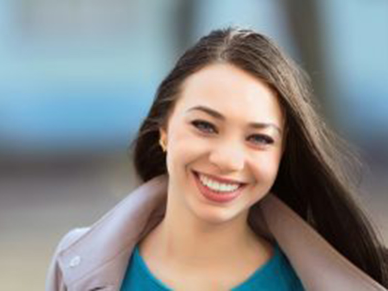 Featured image for “Patients in Phoenix Get “Straight” Smiles in Two Visits With Tooth Veneers”