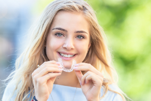Featured image for “The Benefit of Straightening Your Teeth with Clear Aligners”